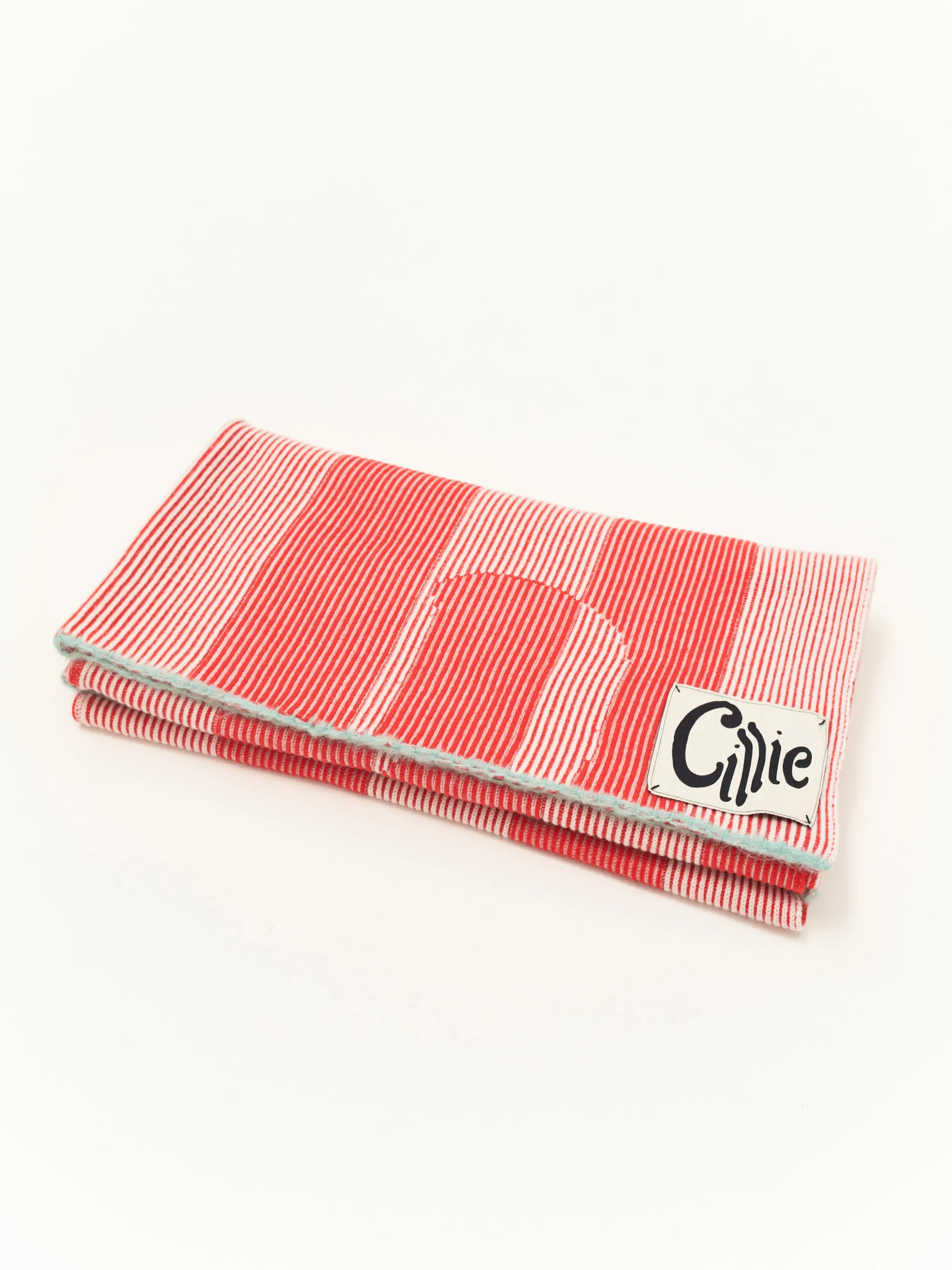 CILLIE - KNITTED INVERSE THROW - CANDY CANE