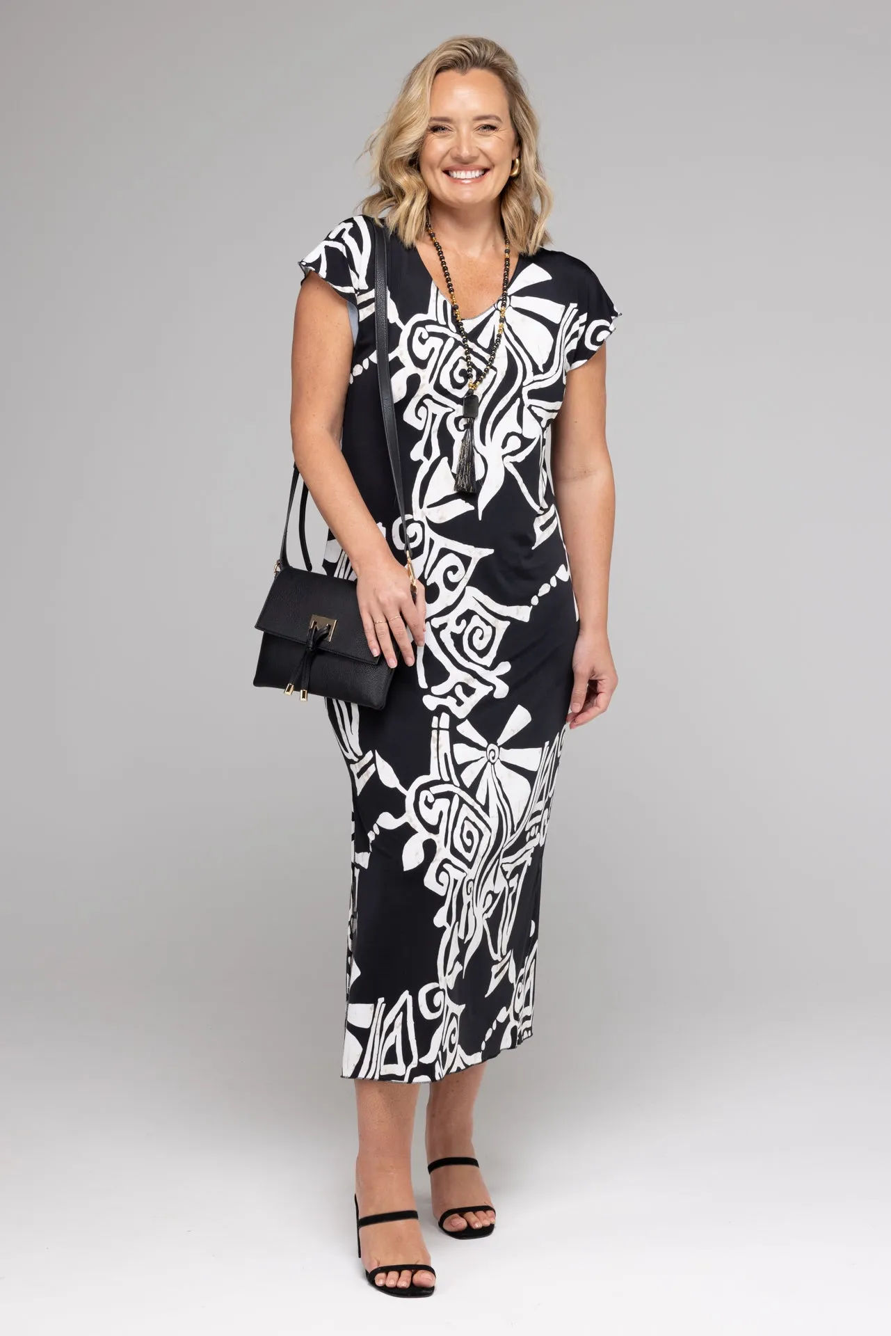 Maori Print Short Sleeve Jersey Maxi Dress