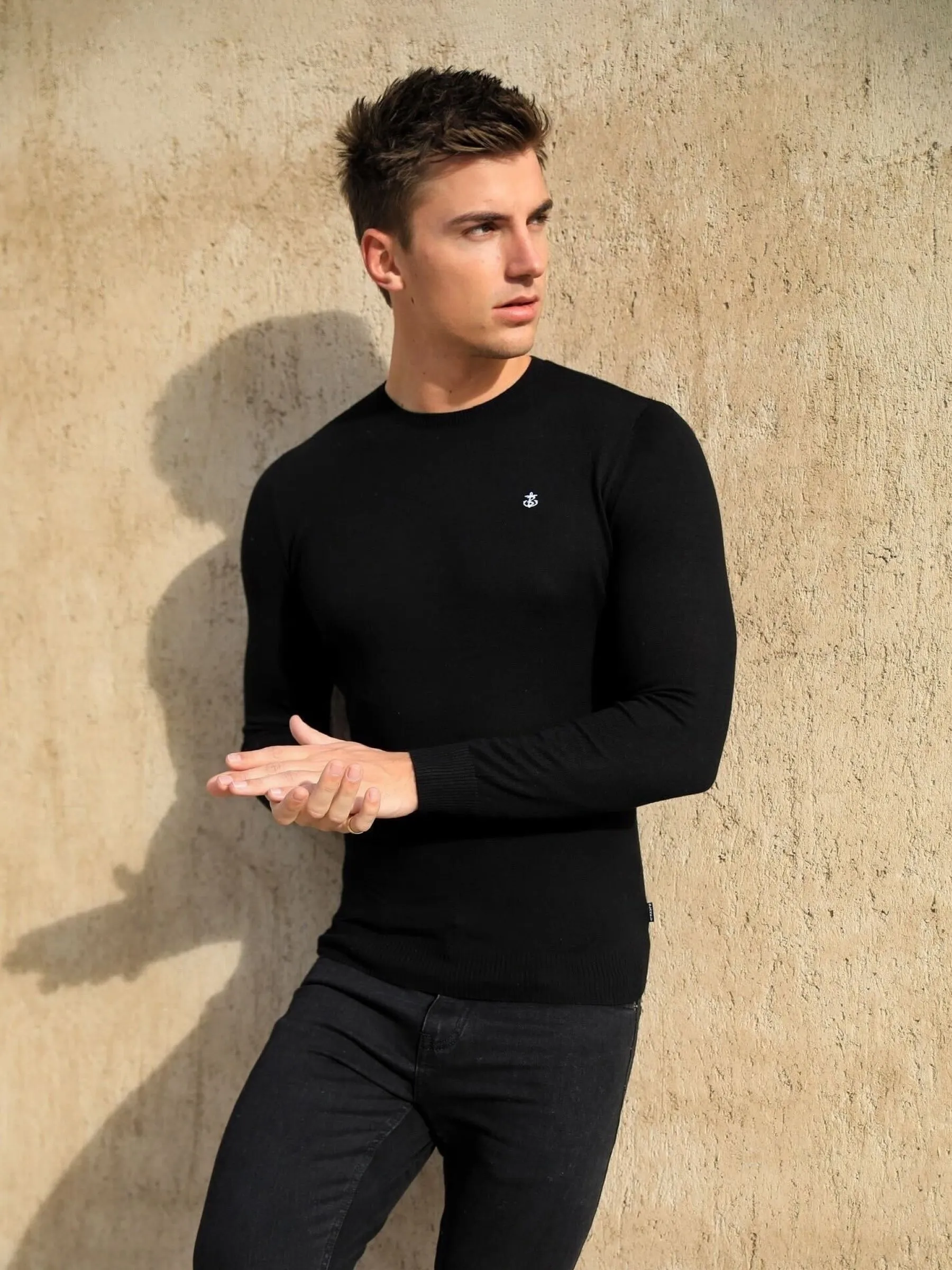 Sudbury Knitted Jumper - Black